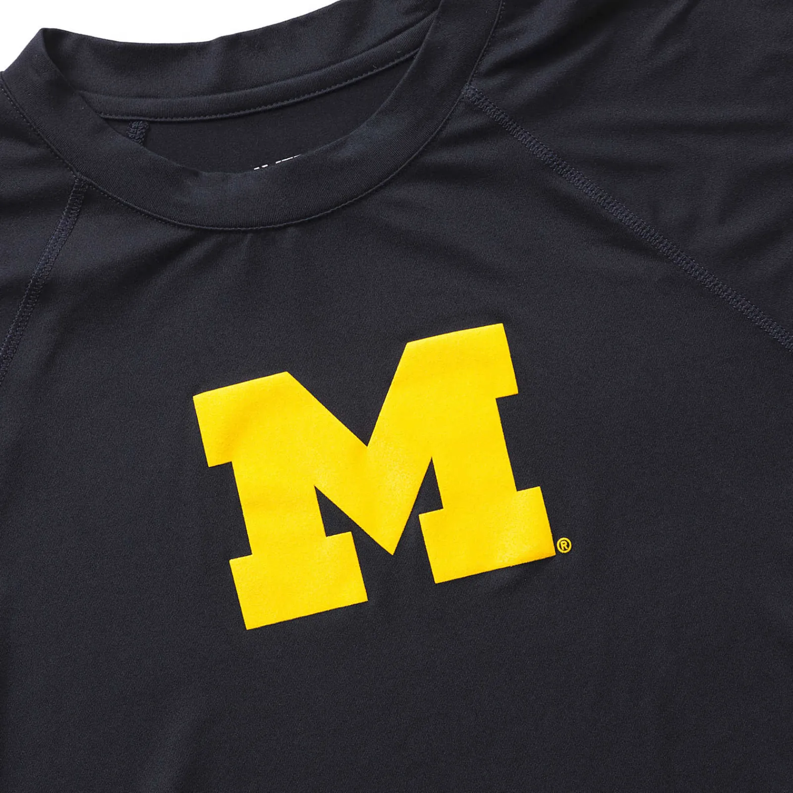 T-Shirts|Work Shirts<Wolverine X Valiant University Of Michigan Sun-Stop Eco Long Sleeve Tee Dark Navy